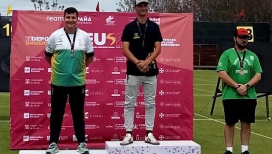 MEDALLA DE PLATA PARA UEx EN EL CEU DE TIRO CON ARCO